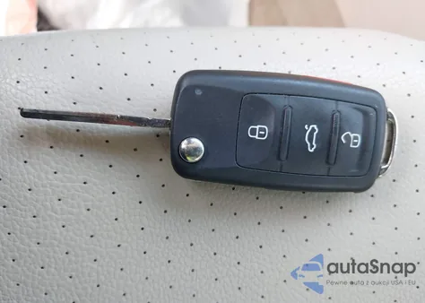 2014 Volkswagen Passat 2.0L Tdi Se из США, поврежденный, VIN 1VWBN7A38EC027686